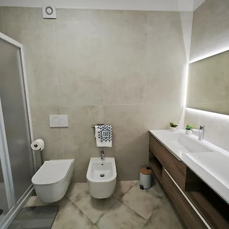 L20a La Nel נומאנה